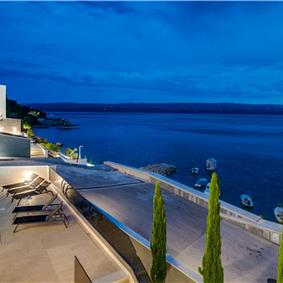 5 bedroom beachfront villa with heated pool near Omis, sleeps 9